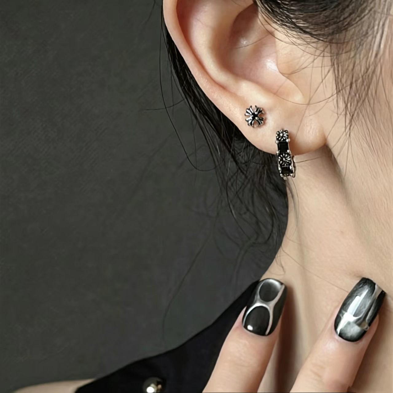 Women'S Fashion Edgy - 2026 New Gothic Dark Stud Earrings